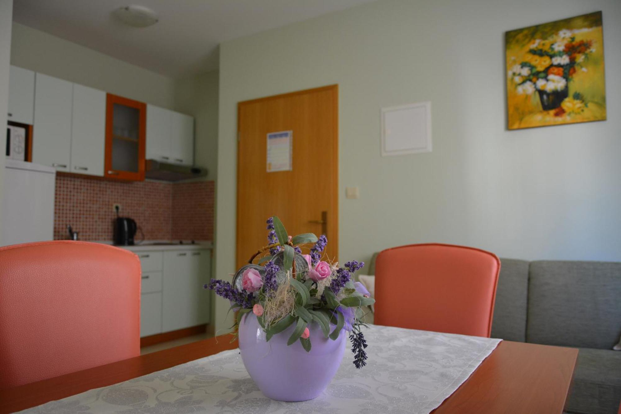 Apartmani Vujcic Makarská Exteriér fotografie